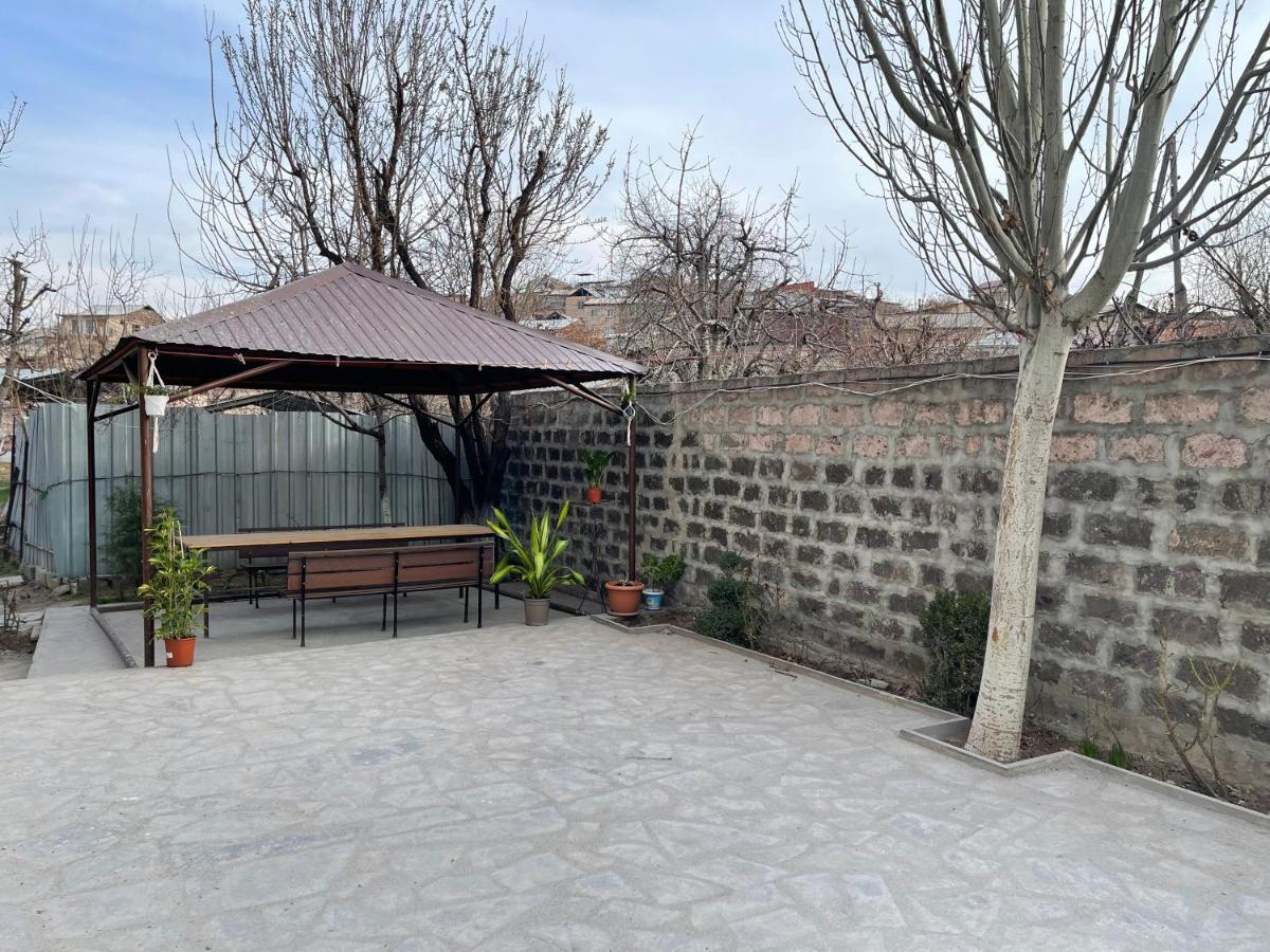 Noragyugh Guest House Yerevan Exterior photo